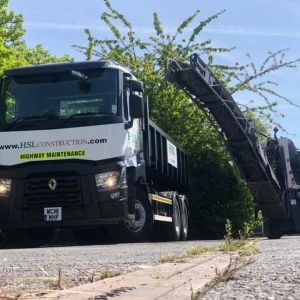 Renault Euro6 26ton roll on/off lorry & Wirtgen DC50 half metre road planer. We can supply this to hire with fully qualified NPORS operators at very competitive rates.: Click Here To View Larger Image