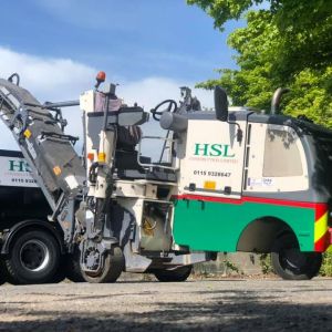 Renault Euro6 26ton roll on/off lorry & Wirtgen DC50 half metre road planer. We can supply this to hire with fully qualified NPORS operators at very competitive rates.: Click Here To View Larger Image