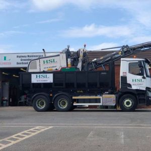 Renault Euro6 26ton roll on/off lorry & Wirtgen DC50 half metre road planer. We can supply this to hire with fully qualified NPORS operators at very competitive rates.: Click Here To View Larger Image